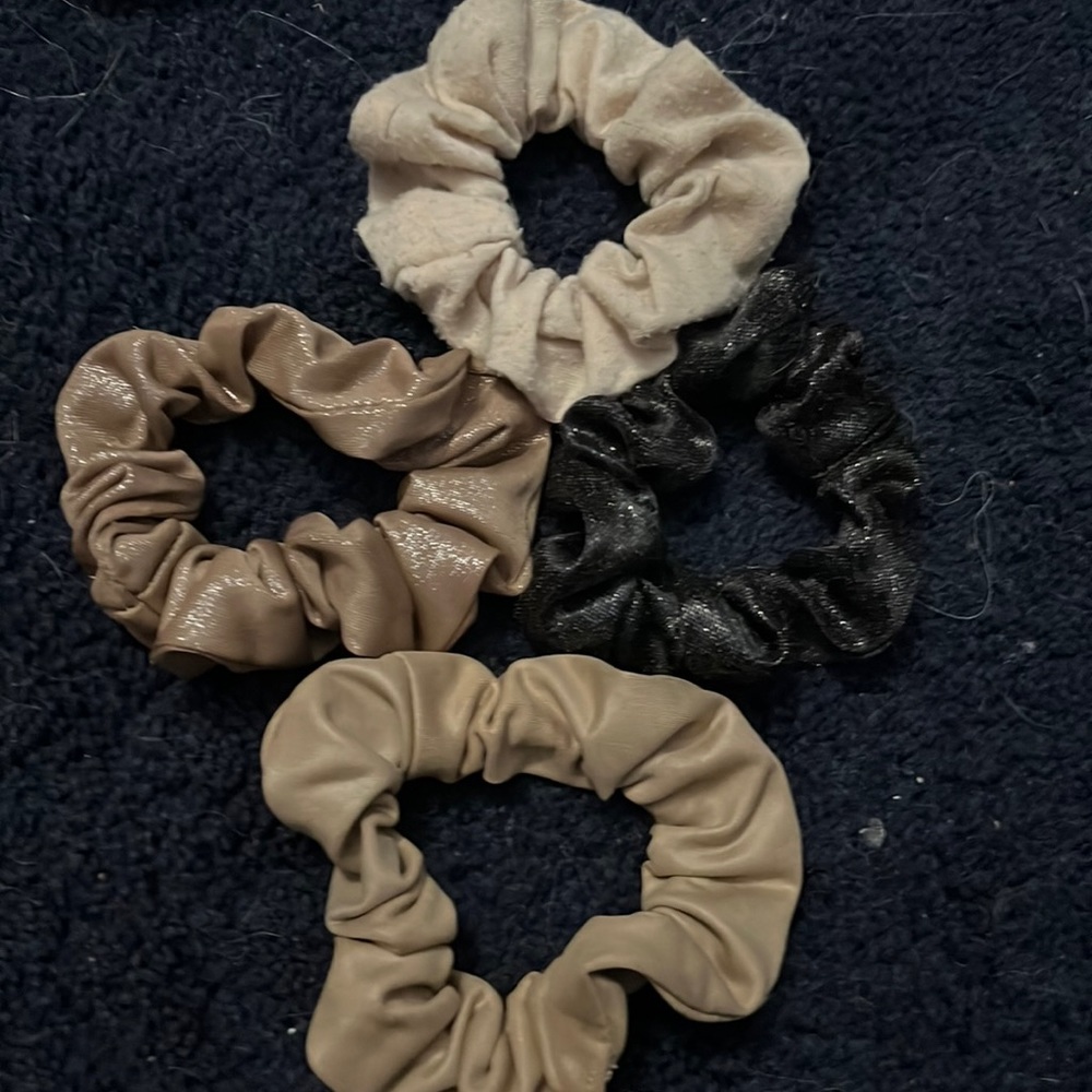 scrunchies